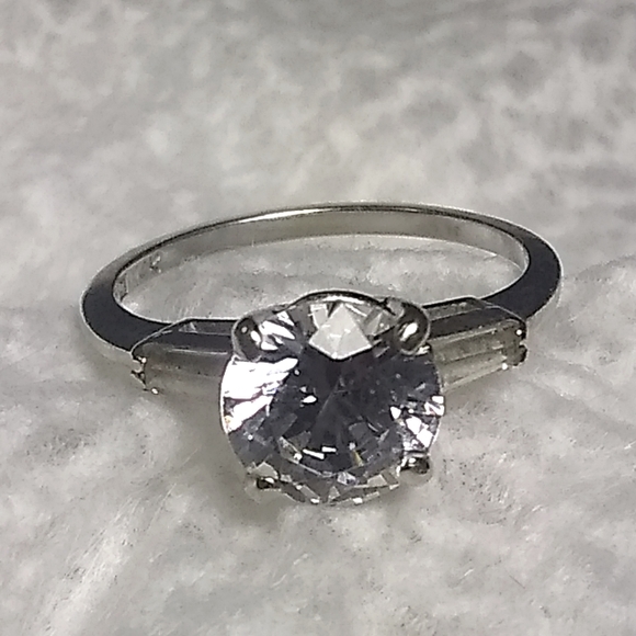14KT Solid White Gold Round CZ Brilliant Solitaire Engagement Ring - Picture 2 of 6